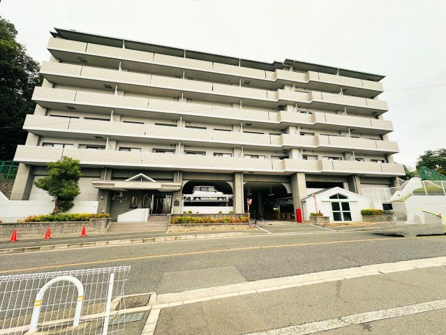 外観：327002223675