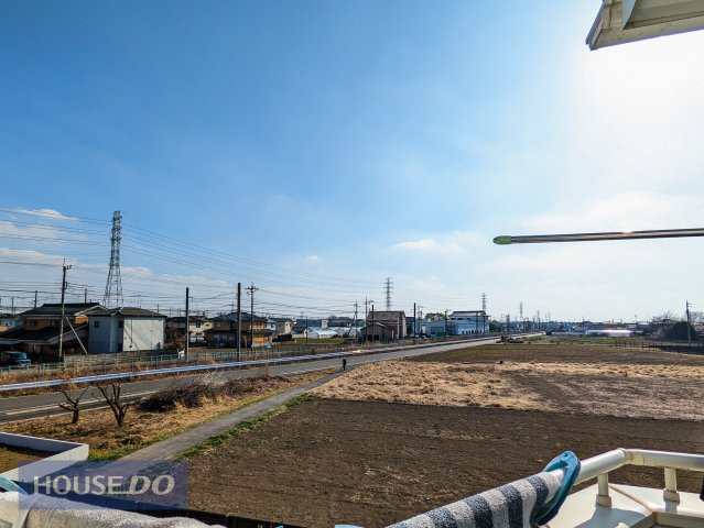 周辺環境は大切な要素。道幅や駐車など、ご確認ください。