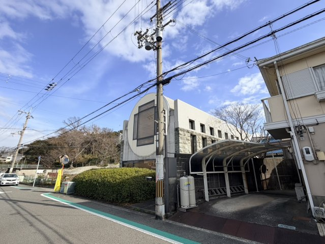 外観：327002221778