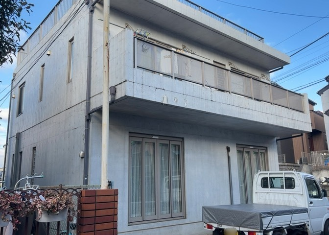 隣家の土地はどうなっているのか、生活利便施設が近くにあるのか、学校まで近いかなど、お客様のライフスタイルにあわせたイメージが重要です。また、近くにあると困る施設が近くにないかも確認するといいでしょう。