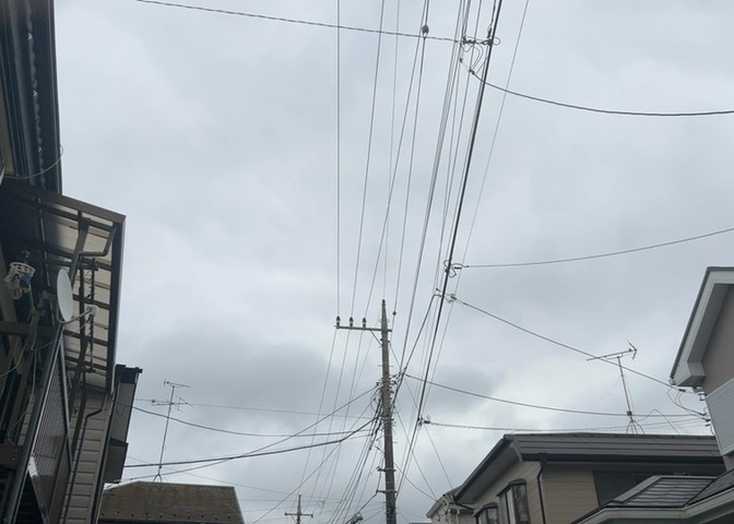 眺望を気にして物件を探す場合、前面に建物が建っていないか現地で確認しましょう！前面に建物があると景色はもちろん、日当たりや風通しにも影響が出てきます。住んだ時のことを想像しながら現地見学をしましょう。