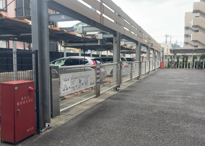 マンションの駐輪場は、事前に空きがあるか確認を取ると安心です。せっかく入居したのに駐輪スペースがない！なんてことになったら大変ですよね。そこで、内見時や購入前にはまず事前に確認しておくと良いでしょう。