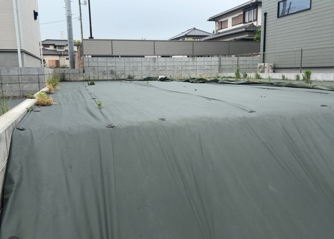 土地を買う際、住む地域の自治体や福祉の補助制度にも注目してみましょう。子供や老人の医療補助やゴミ出しのルールなど、自治体によってルールに大きな違いがあるため、暮らしやすい土地で判断するとよいでしょう。