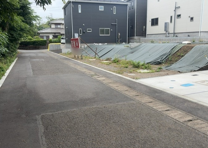 物件の詳細については、現地を見てわかること以外に、役所や法務局などで調べないとわからないことがあります。そのため、現地に行く場合は、もしこの物件を買ったらどのような生活ができるかをイメージしましょう。