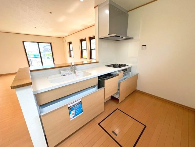 キッチン新規交換済み。