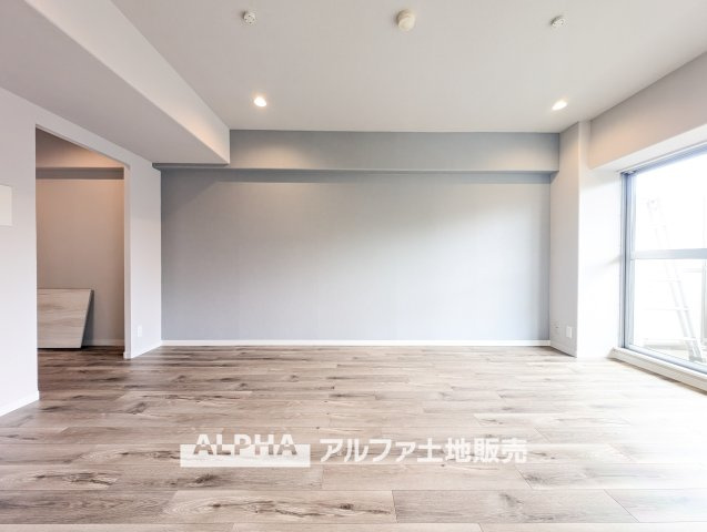 【full　space】　◆気軽に人を招ける◆ゆったりとした住空間に手のぬくもりを感じれるような温かい住まい。そんな環境で暮らしていくうちに僕たちも変わって行く。