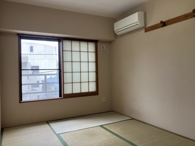 畳や壁などに目立った汚れや擦れなどもありません。