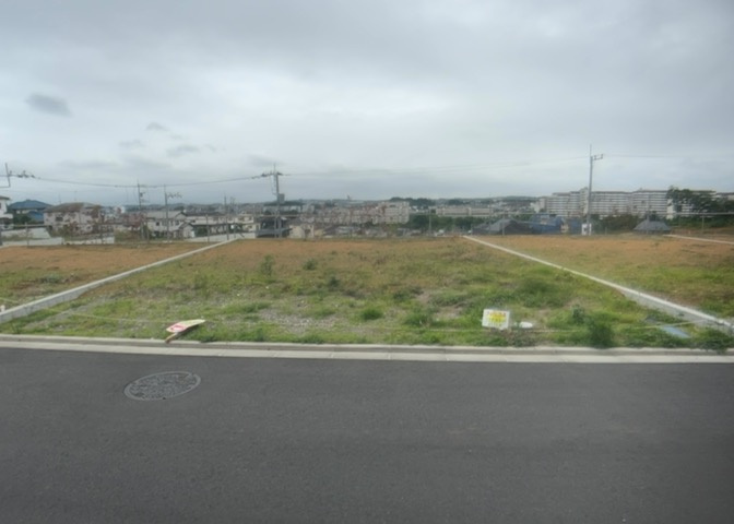 家を建てる前提で土地を探している場合、地盤の丈夫さは譲れない条件の一つです。地盤が脆弱だと追加工事が必要となります。また、過去に地盤沈下や液状化現象を起こした土地は、できるだけ避けた方がいいでしょう。