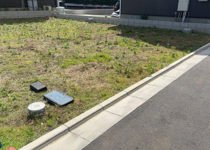 隣家の土地はどうなっているのか、生活利便施設が近くにあるのか、学校まで近いかなど、お客様のライフスタイルにあわせたイメージが重要です。また、近くにあると困る施設が近くにないかも確認するといいでしょう。
