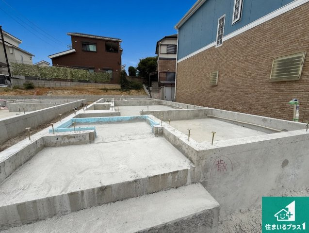 周辺は落ち着いた街並みの住宅地！子育てがしやすい住環境です！