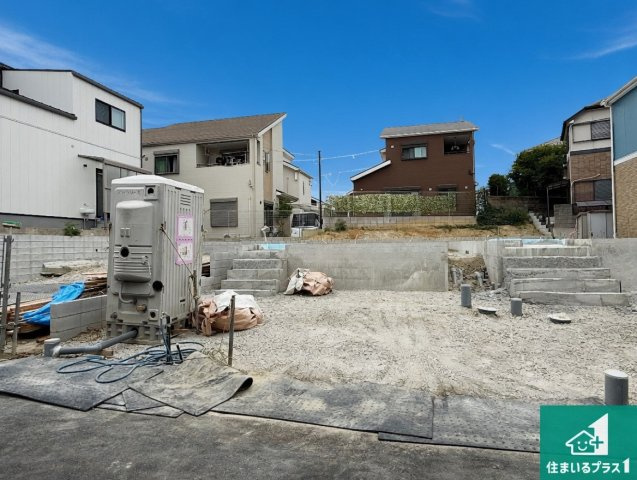 周辺は落ち着いた街並みの住宅地！子育てがしやすい住環境です！