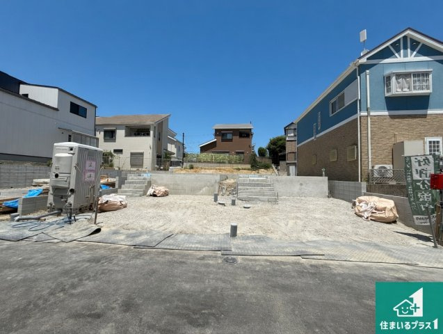 周辺は落ち着いた街並みの住宅地！子育てがしやすい住環境です！