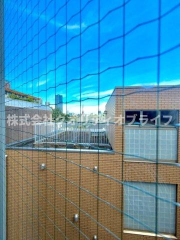 お部屋内から綺麗な空が眺められます