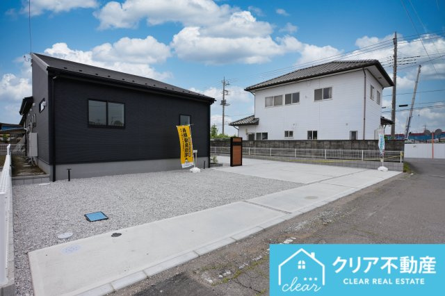 2面道路で開放的な区画です！