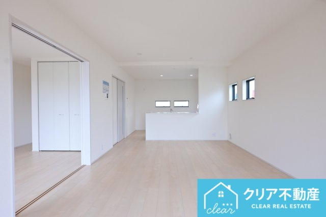 家族揃っての食事が楽しくなる広々としたダイニング♪