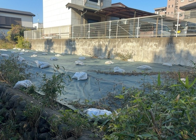 物件の詳細については、現地を見てわかること以外に、役所や法務局などで調べないとわからないことがあります。そのため、現地に行く場合は、もしこの物件を買ったらどのような生活ができるかをイメージしましょう。