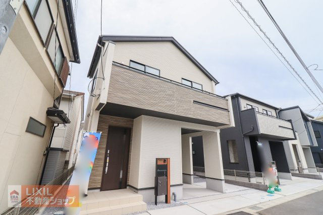 【外観】現地完成写真　スーパー、コンビニまで徒歩10分圏内で買い物に便利な立地です！