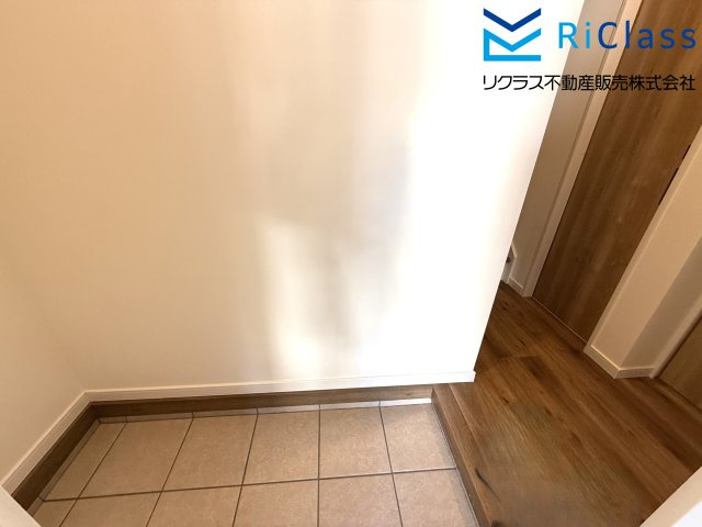 シンプルで使いやすい玄関です
