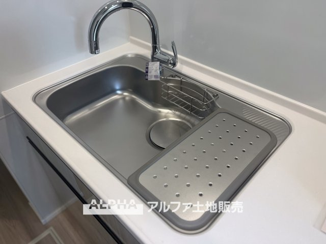 【Water　cleaner】　◆浄水器◆使い勝手を考え蛇口をあえて2口にする事で、洗い物とお料理や飲料としていつも綺麗に保つ事ができます。