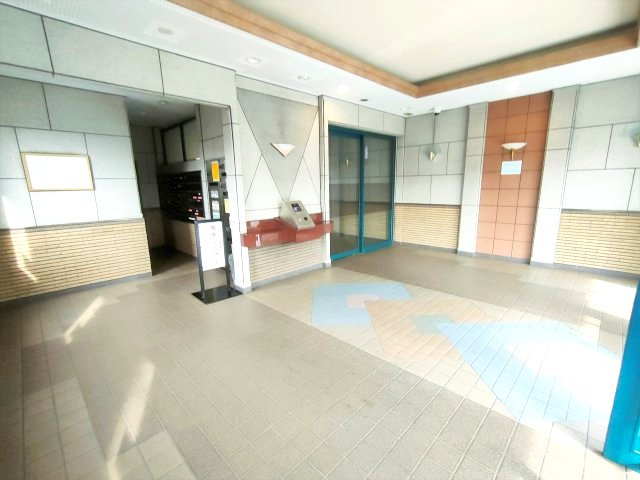 【エントランス】