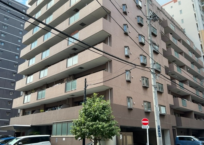 2001年5月築の「ルピナス八王子」は管理体制の行き届いた62戸の分譲マンションです。6階のお部屋は現在空家となっており、お好きなタイミングで即ご入居可能です。いつでも現地のご見学がしていただけます。