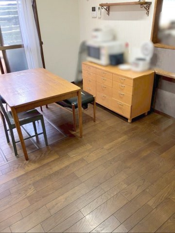 窓からの採光が取れた明るいダイニングです！