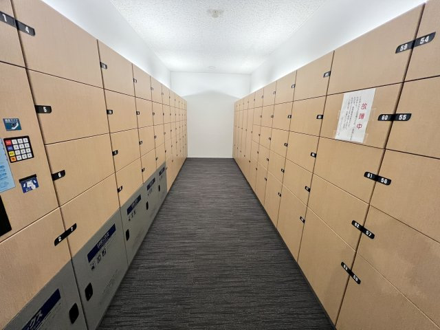 宅配ロッカー