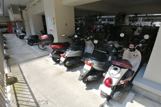 バイク置場