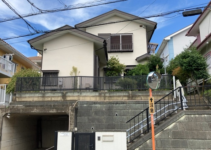 物件の詳細については、現地を見てわかること以外に、役所や法務局などで調べないとわからないことがあります。そのため、現地に行く場合は、もしこの物件を買ったらどのような生活ができるかをイメージしましょう。
