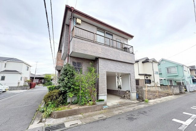 小中学校が徒歩10分以内に揃いお子様の登下校も安心。