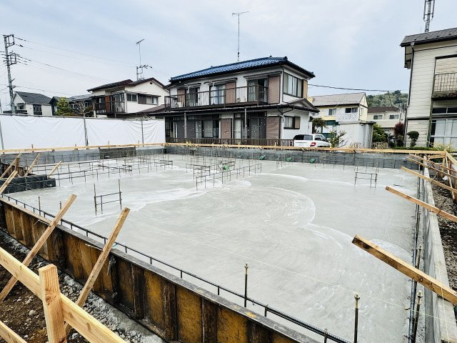 ～控除や減税で優遇の長期優良住宅　2台駐車可能　落ち着きのある住宅地内～
