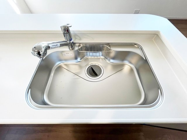 浄水器内蔵型ハンドシャワー
