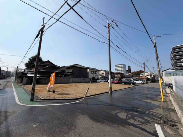 【天神二丁目（3期）3号地の前面道路含む現地写真】
