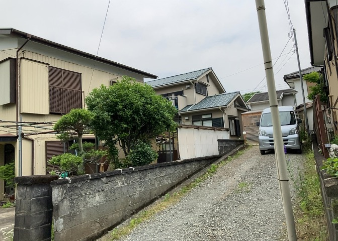 リビングの間取りの種類は大きくわけてリビングとダイニングが別になっているタイプ、リビングダイニング一体型です。どちらも一長一短ですので、家を選ぶ時はその両面をチェックして決めるようにしましょう。