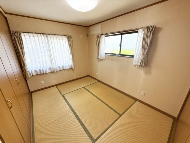 1階和室約6帖です。