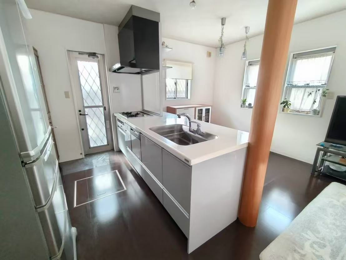 LDK対面式キッチンで家族の会話楽しめます