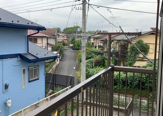 眺望を気にして物件を探す場合、前面に建物が建っていないか現地で確認しましょう！前面に建物があると景色はもちろん、日当たりや風通しにも影響が出てきます。住んだ時のことを想像しながら現地見学をしましょう。