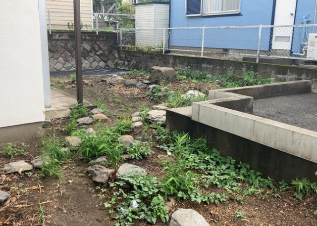 庭があることでガーデニングや家庭菜園はもちろん、こどもの遊び場やペットを放して遊ぶことができます。また、家の周囲に余裕があるということです。隣地との間があれば、十分な日当たりと、風通しが確保できます。