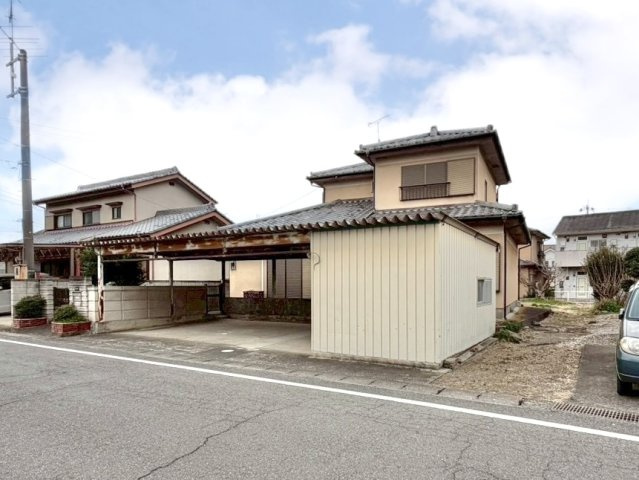 ■外観｜特徴のある個性的な住まいと美しい街並み、そして住みやすい環境を、ぜひ現地でご覧になりませんか。お気軽にお問合せください(^^)　　