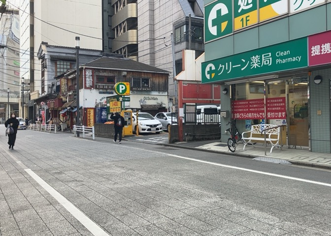 眺望を気にして物件を探す場合、前面に建物が建っていないか現地で確認しましょう！前面に建物があると景色はもちろん、日当たりや風通しにも影響が出てきます。住んだ時のことを想像しながら現地見学をしましょう。