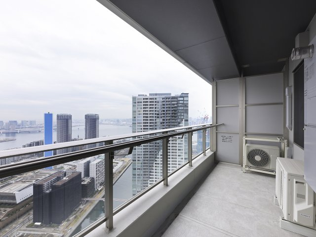 52階の高層階ならではの開放感！レインボーブリッジビューをおたのしみいただけます。