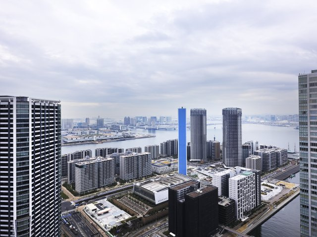 52階の高層階ならではの開放感！レインボーブリッジビューをおたのしみいただけます。