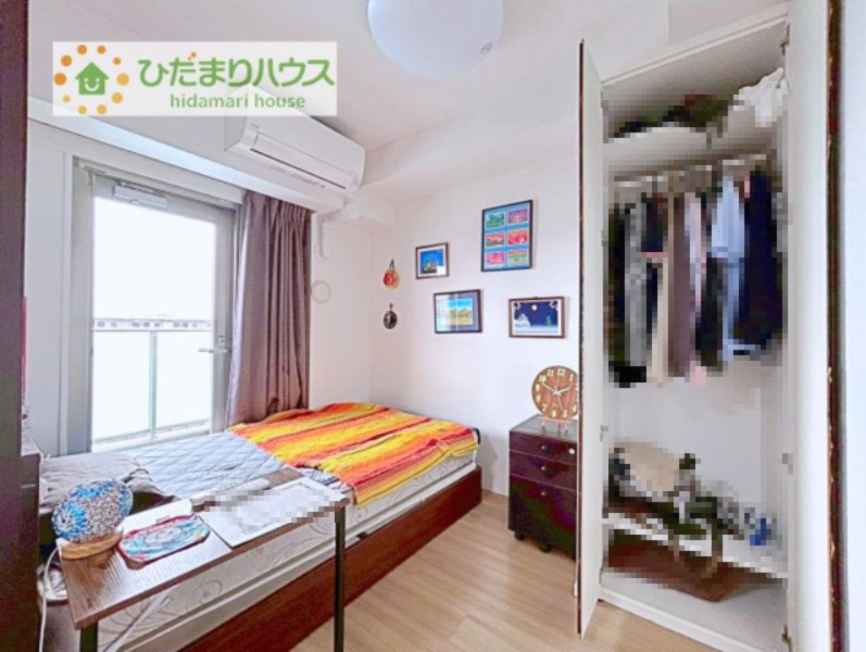 バルコニーに面していて、たっぷり光りの入る明るいお部屋です！