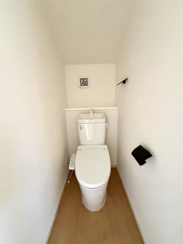 【練馬区上石神井南町 ZEH水準 ハイグレード大型邸宅 限定1棟の居間】