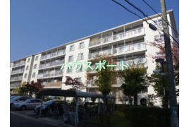 長岡天神ハイツ5号棟の外観