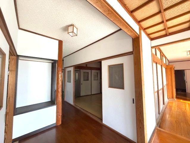 玄関前はおしゃれな雰囲気に♪