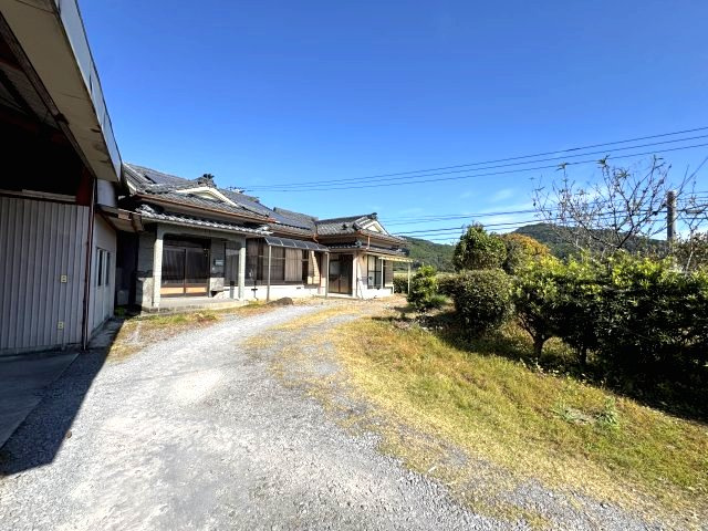 お庭が付いています