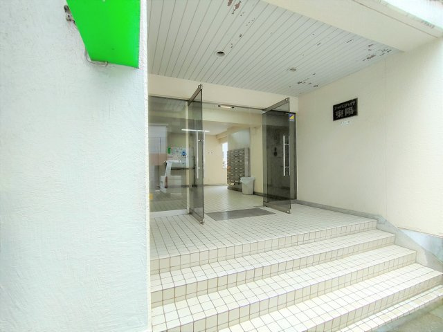 【エントランス】