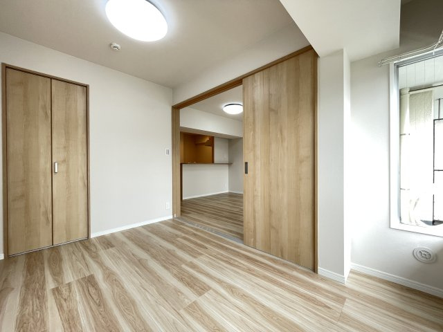 シンプルな洋室は、幅広い用途でお使いいただけます。　