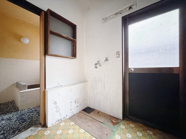 ■洗面室｜ゆとりのある洗面脱衣室ではお子様と並んで歯磨きもできるので一緒に成長を楽しめます♪